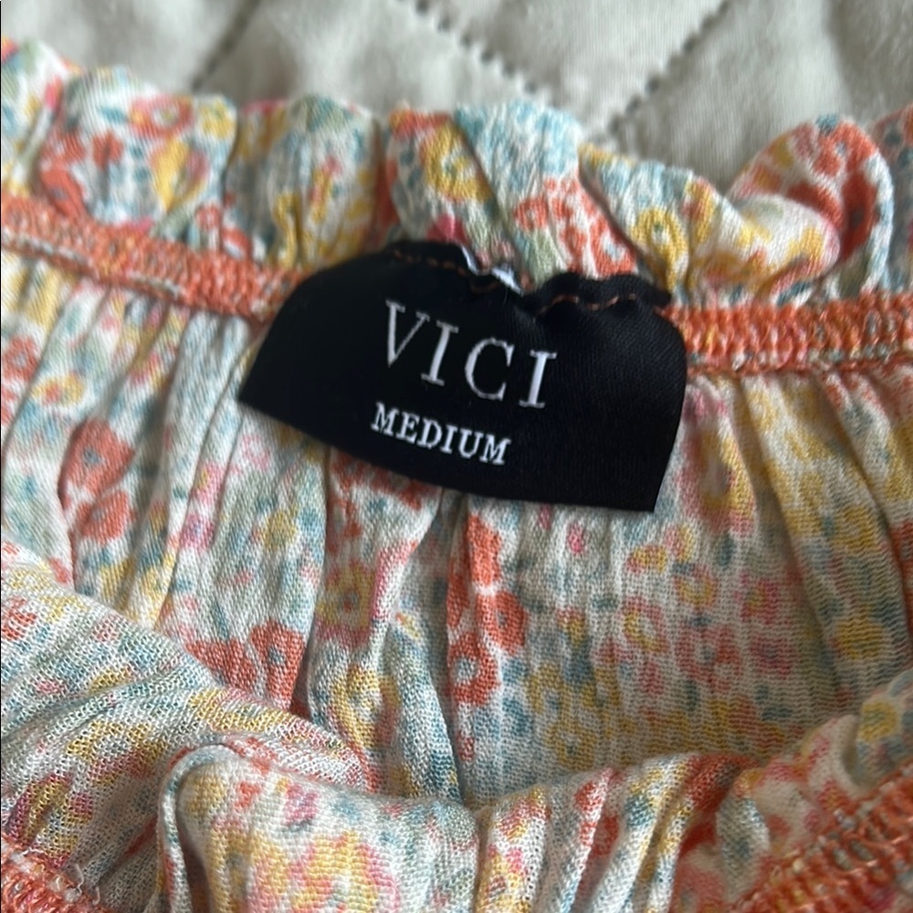 Vici Floral Strapless Crop Top - Picture 2 of 4